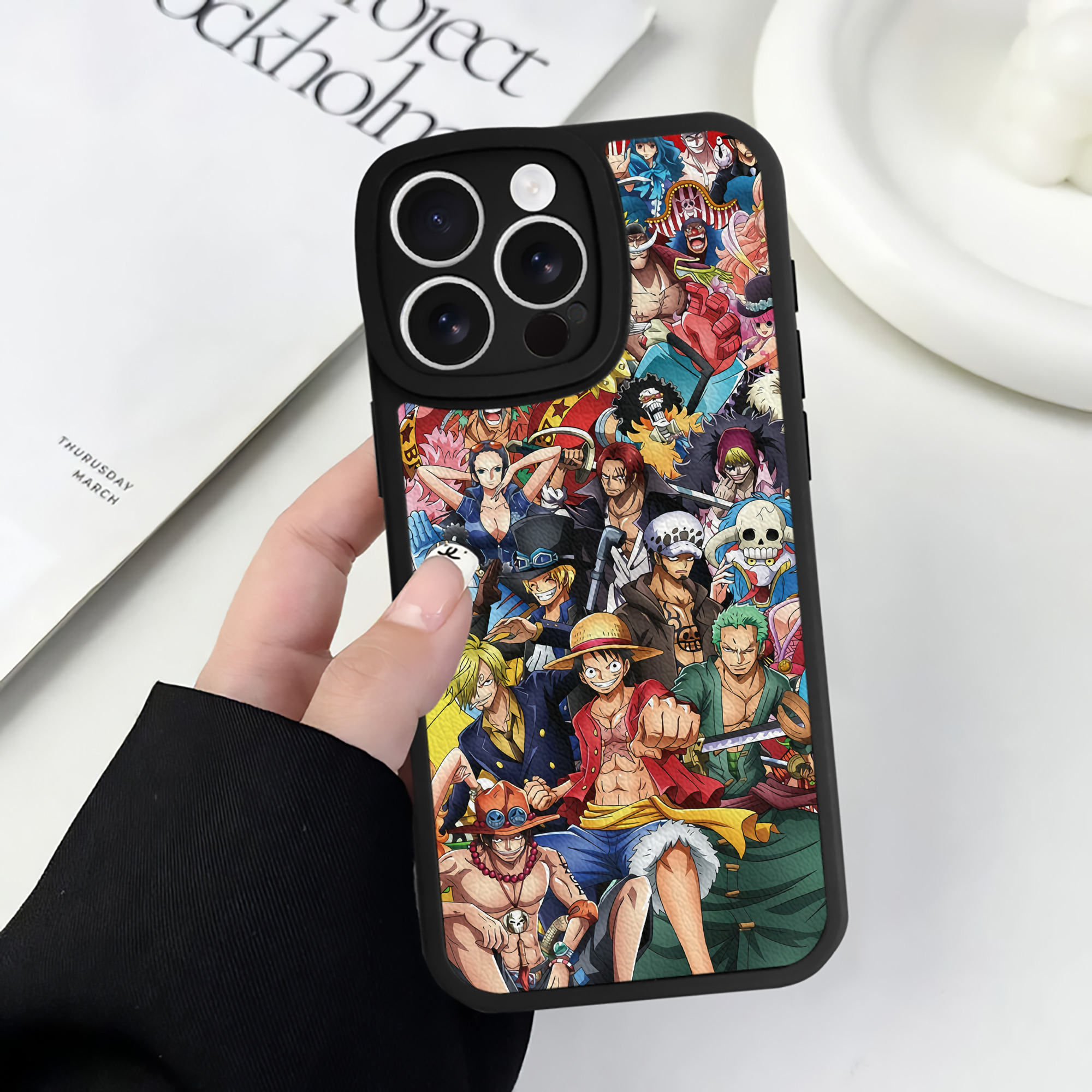 （画像用） ワンピース ONE PIECE 【iPhone 16シリーズ対応】シリコンスマホケース（レザー調） 材質：シリコン